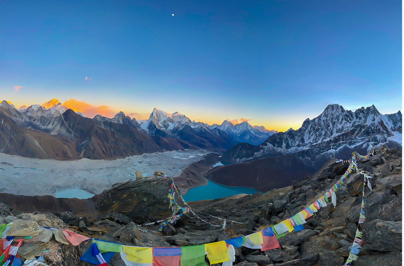 EVEREST GOKYO TREKKING
