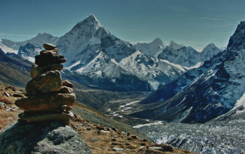 EVEREST HIGH PASSES  FROM JIRI